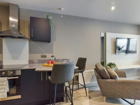 Flat to rent on - Photo 4