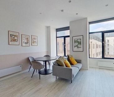 2 bedroom flat to rent - Photo 2