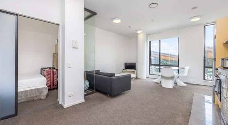 Modern living in Manukau! - Photo 4