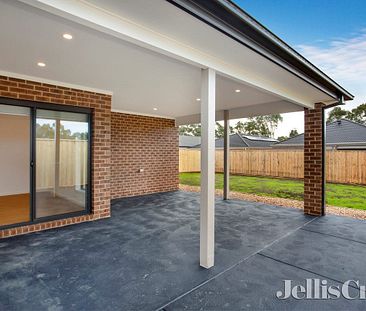 13 Vittorio Road, Mernda - Photo 4