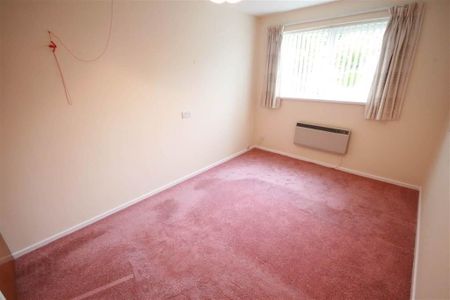 25 Ballyholme Court, Bangor, BT20 5QX - Photo 2