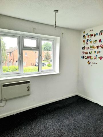 2 bedroom terraced house to rent - Photo 4