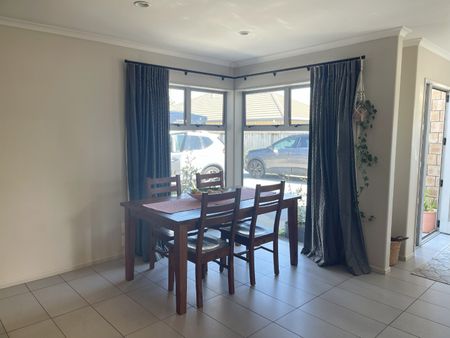 Townhouse in Papamoa - Papamoa - Photo 2
