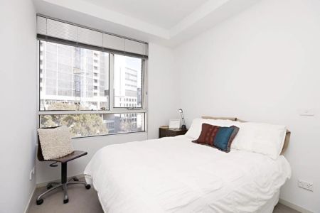 Great Value One Bedroom Plus Study - Photo 2