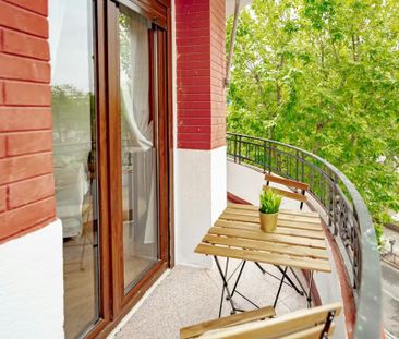 Avenida de la Albufera, Madrid, Community of Madrid 28038 - Foto 3