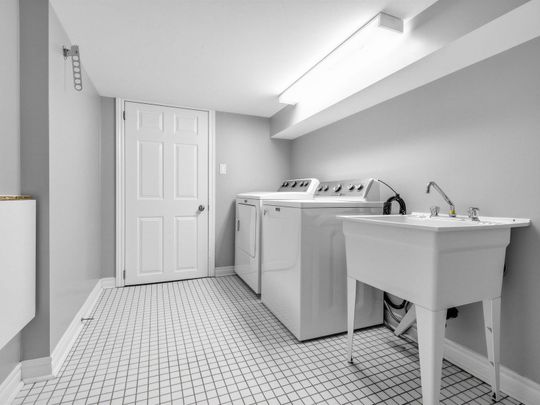 For Lease - 342 Brookdale Avenue, Toronto, Ontario - Photo 1