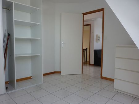 Location Appartement 2 pièces 26m² DOL DE BRETAGNE 35120 - Photo 3