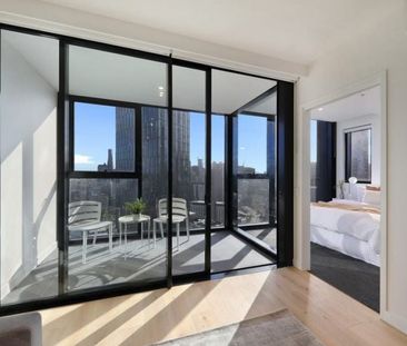 Immaculate Two Bedroom Apartment with Amazing Views - Photo 5