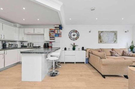 Cotton Row, Wandsworth Town, SW11 - Photo 2