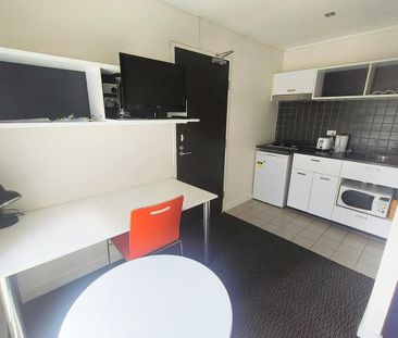 University Precinct - Photo 3