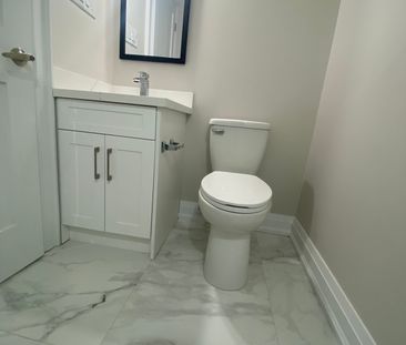 For Lease - 519A Warden Avenue, Toronto, Ontario - Photo 2