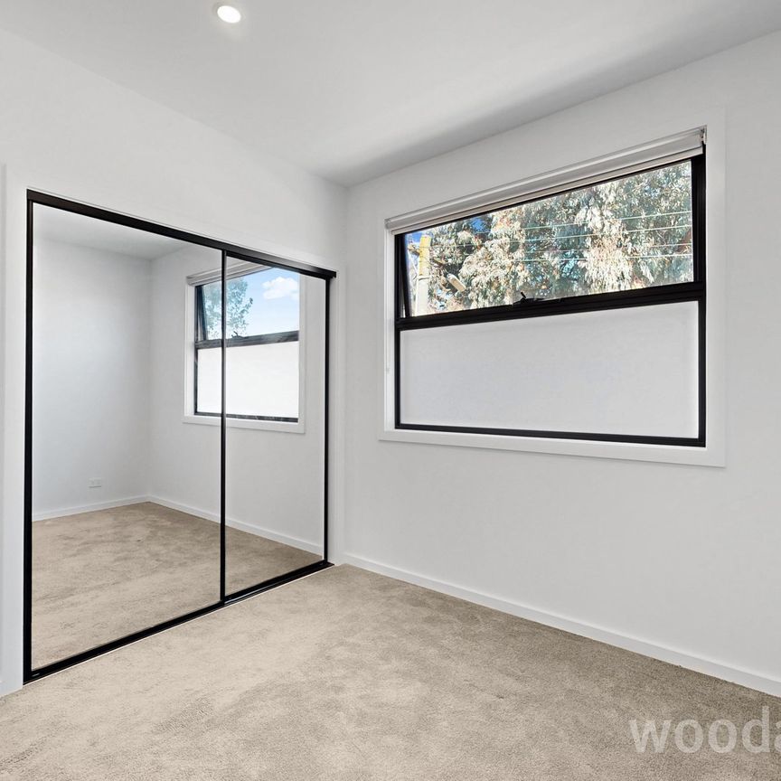 Stylish Family Home in Prime Heidelberg West Location - Photo 1
