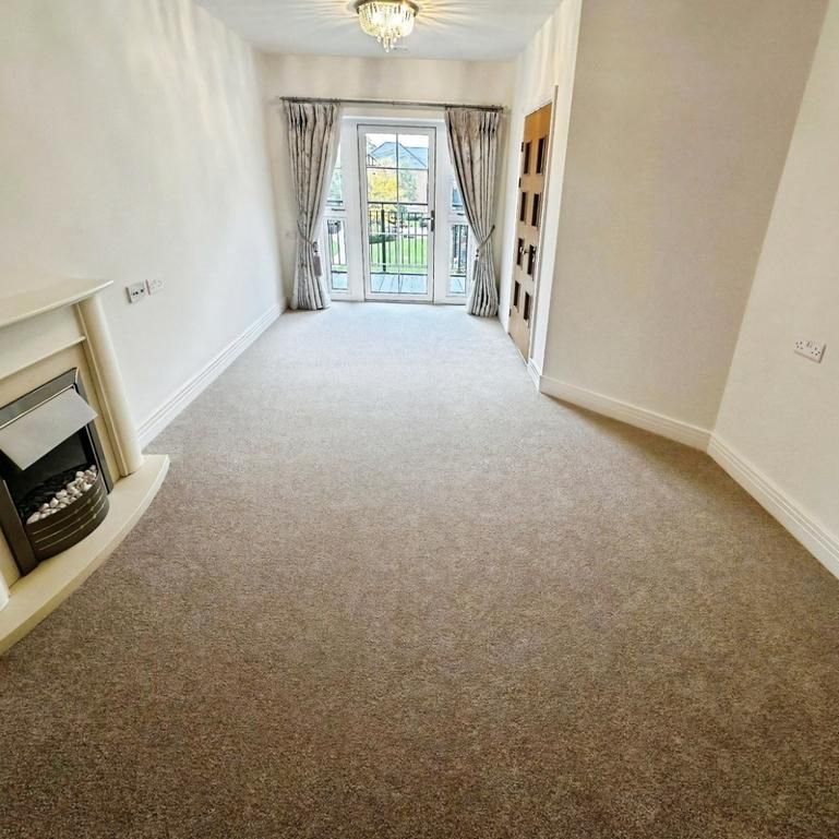 1 bedroom retirement property to rent - Photo 1