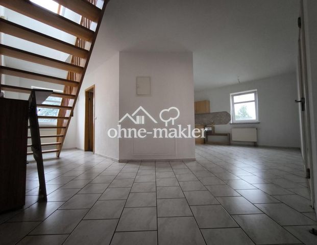 4 Zimmer Wohung mit Dachterrasse, Badewanne & Dusche + Gäste-WC, PKW-Stellplatz, Dez. mietfrei! - Foto 1