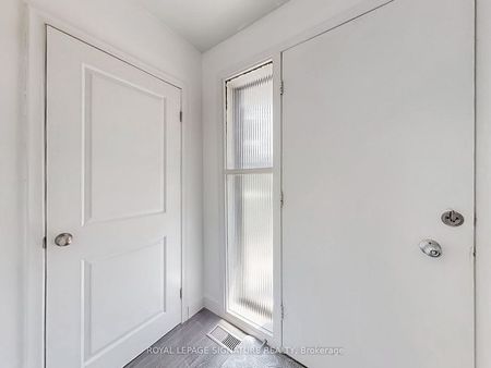 For Lease - 82 Northwood Drive, Toronto, Ontario - Photo 2