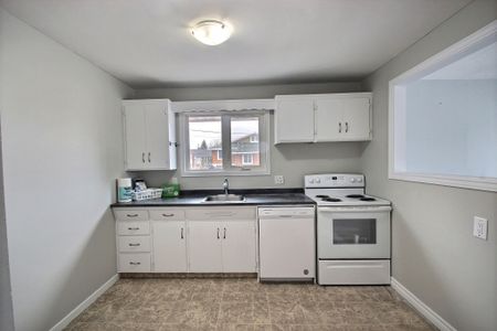 1 22, 8th Street, Moncton, NB, E1C 6K7, Canada - Photo 4