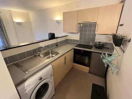 1 Bed Flat, Boot Lane, BS3 - Photo 5