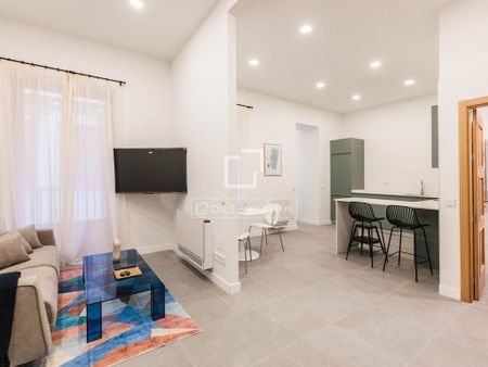 2 bedroom luxury Apartment for rent in Madrid, Spain - Photo 3