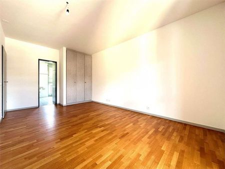 Lugano - bright and spacious 2.5 room apartment in the lake area - Photo 2