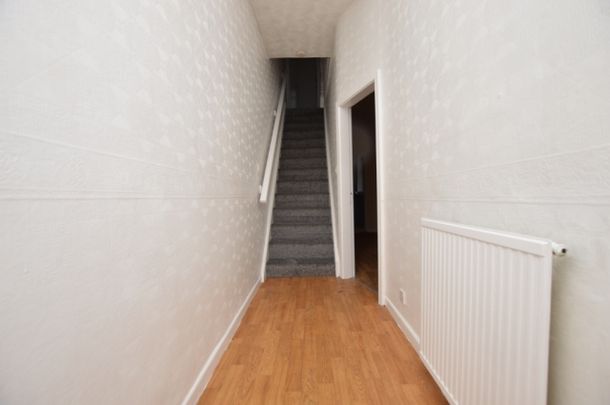 3 Bedroom Terraced House - Photo 1