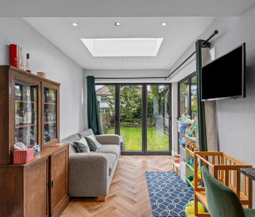 4 bedroom terraced house to rent - Photo 1