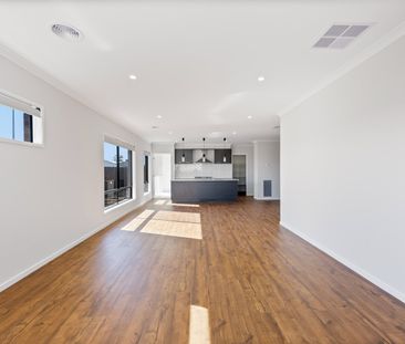 Modern 4-bedroom family home in the heart of Lucas - Photo 1