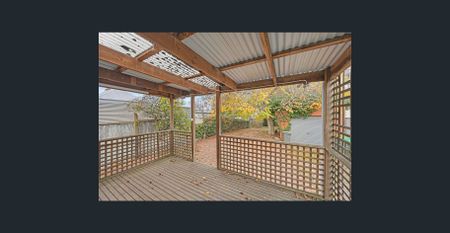 Located in a much sought after central Ballarat location, this beautifully presented home is a must see. - Photo 2