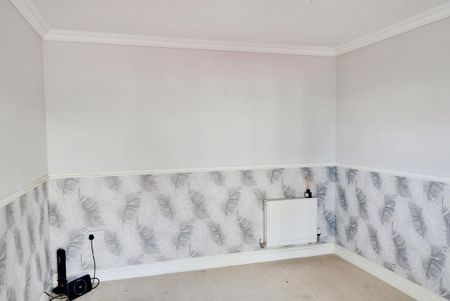 5 bedroom terraced house to rent - Photo 4