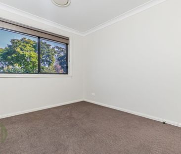 Neat Duplex in Prime Location - Photo 2