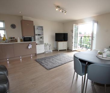 2 bedroom apartment to rent - Photo 3