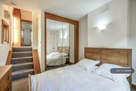 1 bedroom flat to rent - Photo 2