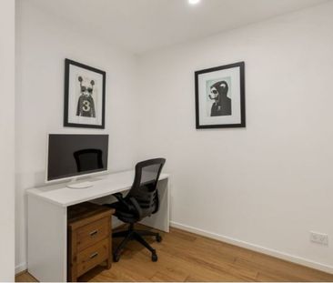Modern 1 Bedroom Unit with Study - Photo 4