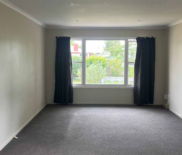 Secure 3 Bedroom in Allenton - Photo 1