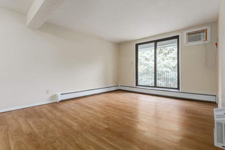 Classic Suite - 2 Bedroom - Photo 4