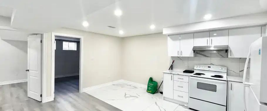 2-179 Sutherland Ave, Bradford West Gwillimbury, Ontario L3Z 4H6 | 179 Sutherland Avenue, Bradford West Gwillimbury - Photo 1