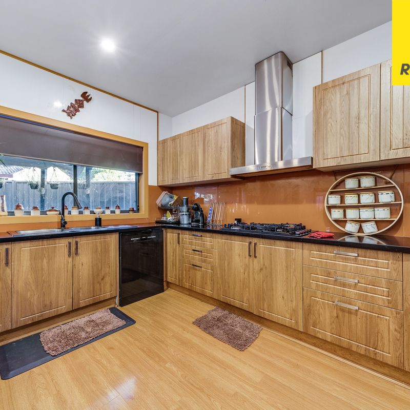 8A Goldie Place, Kambah ACT 2902 - House For Rent | Domain - Photo 1