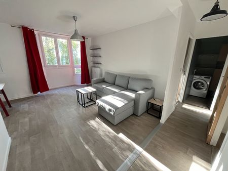Location Appartement 2 pièces 52m² - Photo 4