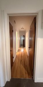 Grand 4 ½, Haut de duplex à Ahuntsic (Montréal) – 1900 $ / mois - Photo 3