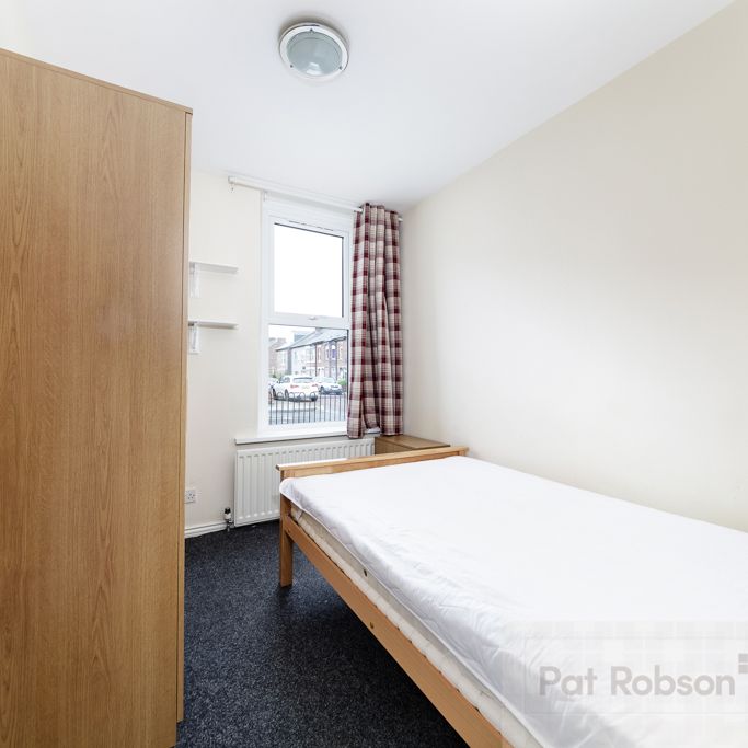 Stratford Road, Newcastle Upon Tyne - Photo 1
