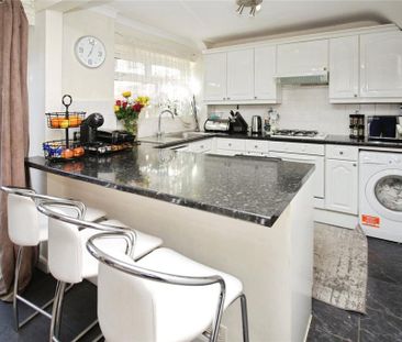 3 bedroom terraced house to rent - Photo 6