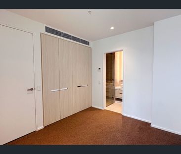 911/20 Queens Road, Melbourne, Vic 3004 - Photo 6
