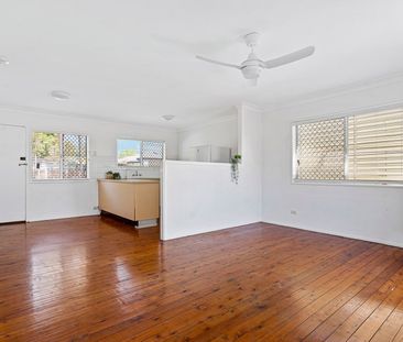 54 Alice Street, 4114, Kingston Qld - Photo 5