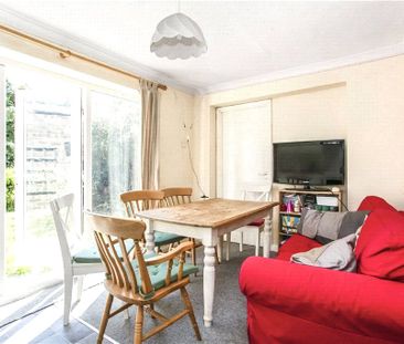 Nobles Way, Egham, Surrey, TW20 9RG - Photo 2