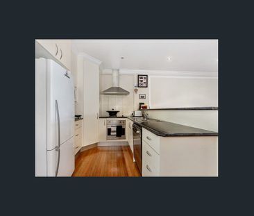 Beautiful Duplex on Burleigh Hill - Photo 3