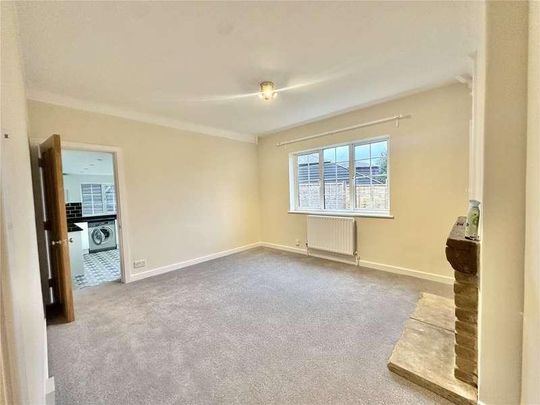 Woodhall Lane, Shenley, Radlett, Hertfordshire, WD7 - Photo 1