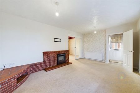 3 bedroom semi-detached house to rent - Photo 2