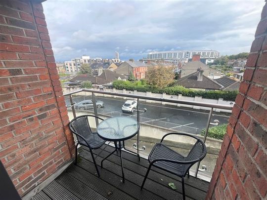 Hyde Square, South Circular Road, Dublin 8, D08 DE40 - Photo 1