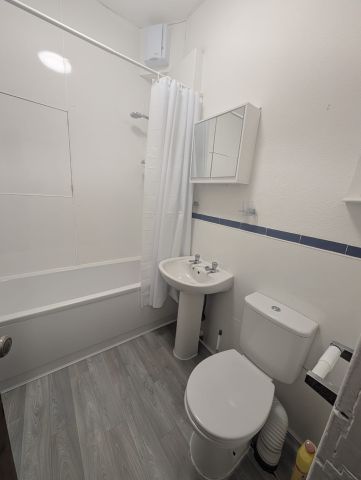 1 Bed Flat, Victoria Road, AB11 - Photo 5