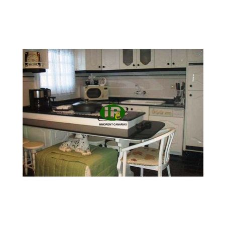 Apartment mit 1 Schlafzimmer auf 60 qm Wohnfläche mit Meerblick in 2. Etage - Photo 2