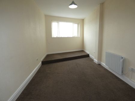 Lytham Road Flat 2 - Photo 2